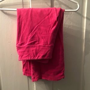 Pink workout Capri yoga pants type